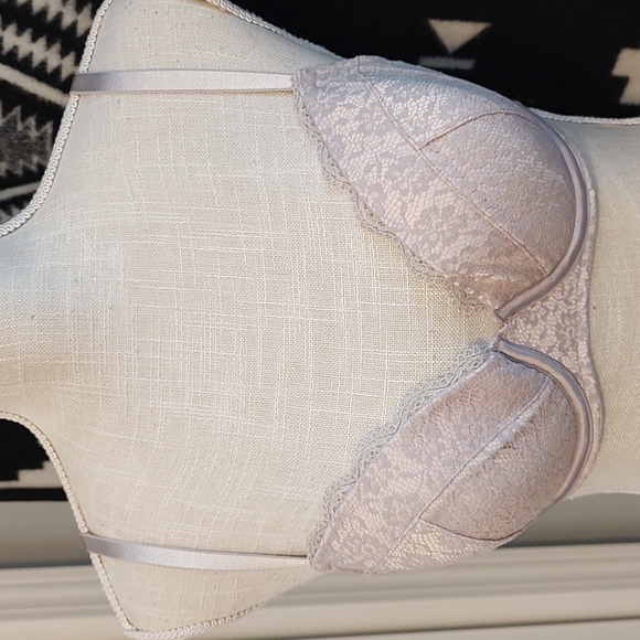 🥰 EUC Victoria's Secret Dream Angels Lined Demi Underwire Bra, Lilac, 34D - Picture 1 of 12